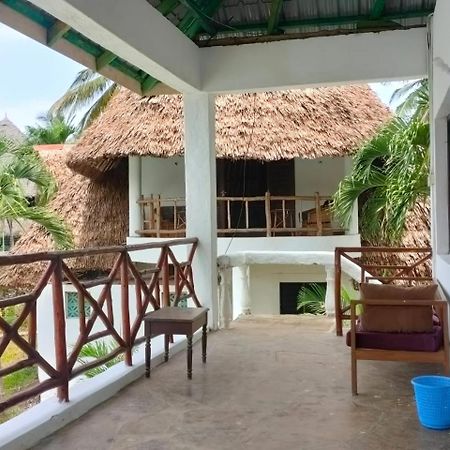 Miwa Holiday Resort شاطئ دياني المظهر الخارجي الصورة