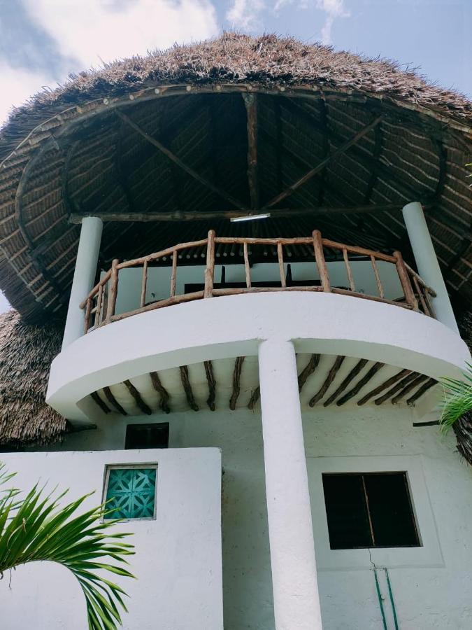 Miwa Holiday Resort شاطئ دياني المظهر الخارجي الصورة