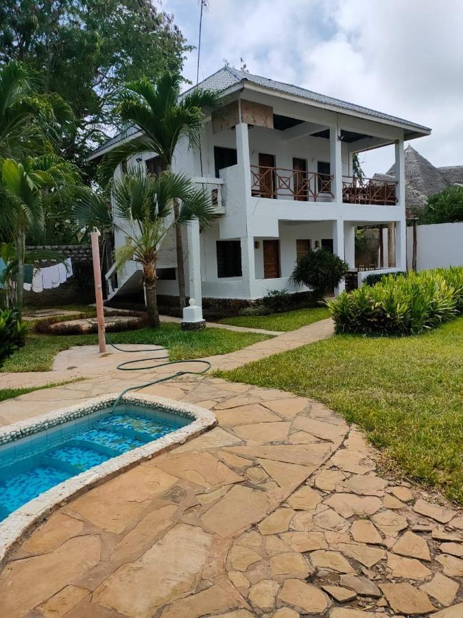 Miwa Holiday Resort شاطئ دياني المظهر الخارجي الصورة
